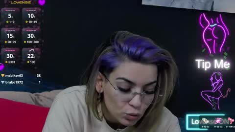 Snapshot of summer_quinn_ chatting on 03.01.25 Deea online show from 03.01.25