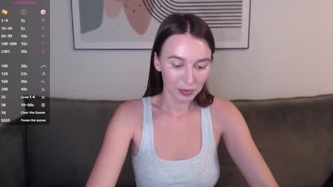 Snapshot of summer_time13 chatting on 11.26.25 Liby online show from 11.26.25