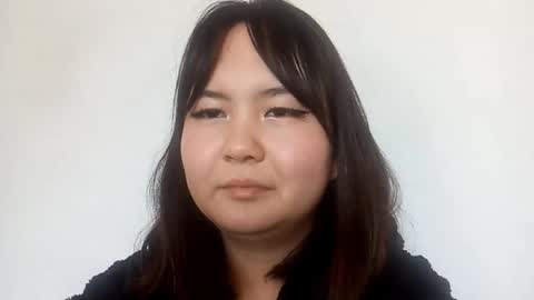 Snapshot of summergraczyk chatting on 03.21.26 Mia online show from 03.21.26