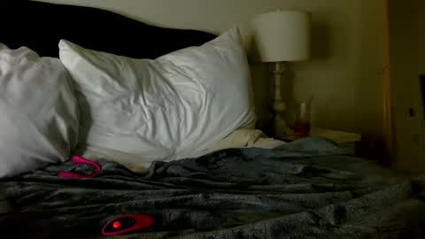 Snapshot of summerishotter chatting on 02.11.25 Amber online show from 02.11.25