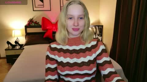 Snapshot of summerjem chatting on 03.27.26 summerjem online show from 03.27.26