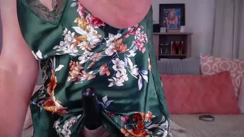 SummerKnightzzz online show from 04.24.26