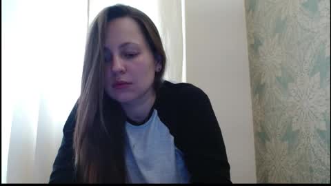 Snapshot of sun__shadow chatting on 09.18.25 sun__shadow online show from 09.18.25