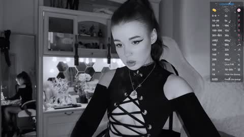 Miss Nelly online show from 12.25.24