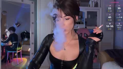 Miss Nelly online show from 10.18.25