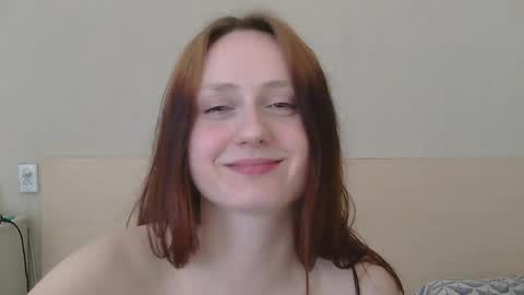 Snapshot of sun_sparkle chatting on 05.11.26 Olivia online show from 05.11.26