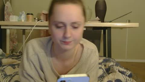 Snapshot of sun_sparkle chatting on 05.19.26 Olivia online show from 05.19.26