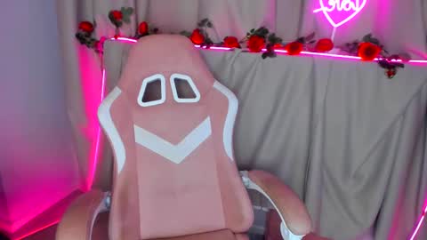 Elen online show from 02.21.25