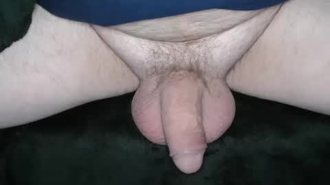 Snapshot of sundicksun chatting on 12.05.24 s online show from 12.05.24