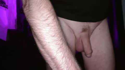 Snapshot of sundicksun chatting on 10.09.25 s online show from 10.09.25