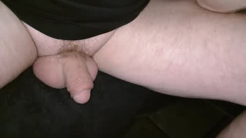 Snapshot of sundicksun chatting on 10.14.25 s online show from 10.14.25