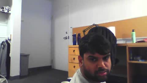 Snapshot of sundoog chatting on 09.15.25 Sundoog online show from 09.15.25