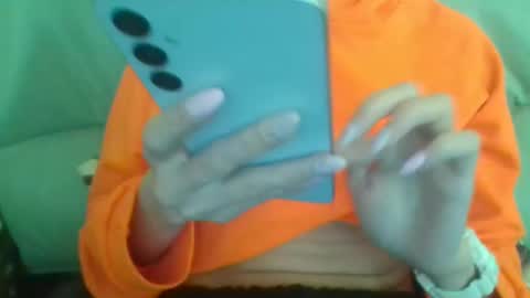 Snapshot of suni_bitch chatting on 03.08.25 suni online show from 03.08.25