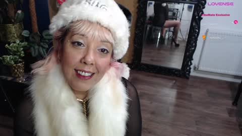 Sunni Knight online show from 12.08.24