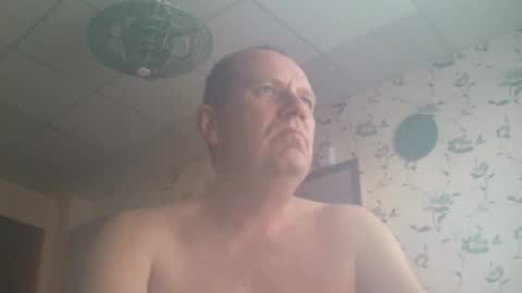 Snapshot of sunnict chatting on 10.19.25 sunnict online show from 10.19.25