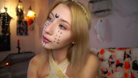 Lily online show from 10.29.25