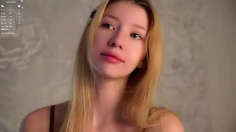 Lily online show from 04.20.26