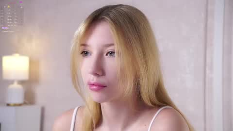 Snapshot of sunnmoonn chatting on 05.30.26 Lily online show from 05.30.26