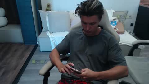 Alice and Sergey online show from 09.30.25