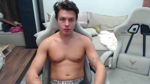 Alice and Sergey online show from 10.22.25