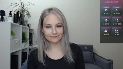 Naomi online show from 01.02.25