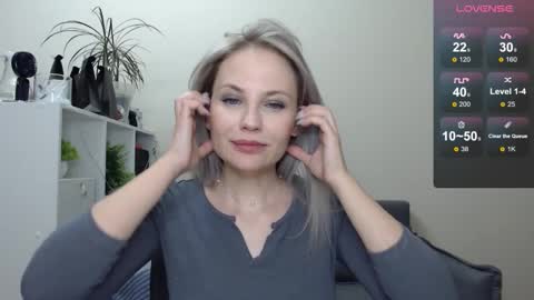 Naomi online show from 01.03.25