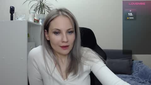 Naomi online show from 02.02.25