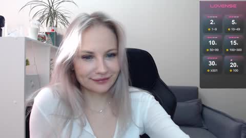 Naomi online show from 02.07.25