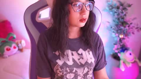 Snapshot of sunny_flower_ chatting on 02.10.26 SUNNY online show from 02.10.26