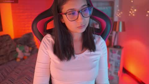 Snapshot of sunny_flower_ chatting on 02.21.26 SUNNY online show from 02.21.26