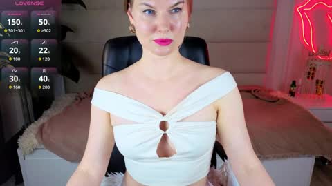 sunny_nicoleee online show from 04.05.26