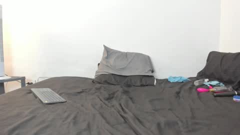 Snapshot of sunnyandevan chatting on 12.13.24 Christian Vanessa online show from 12.13.24