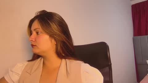 sunnycurvymf online show from 03.17.26