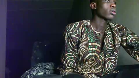 Snapshot of sunnyjohn447 chatting on 09.10.25 Sunnyblack2 online show from 09.10.25