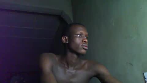 Snapshot of sunnyjohn447 chatting on 09.16.25 Sunnyblack2 online show from 09.16.25