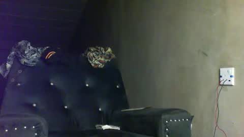 Snapshot of sunnyjohn447 chatting on 09.28.25 Sunnyblack2 online show from 09.28.25