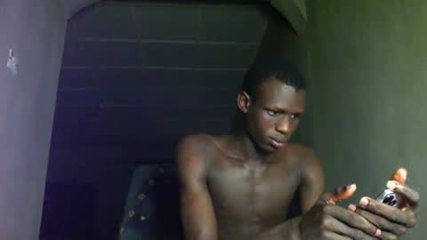 Snapshot of sunnyjohn447 chatting on 10.07.25 Sunnyblack2 online show from 10.07.25