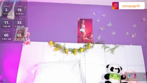 Snapshot of sunnypage chatting on 11.12.25 online show from 11.12.25