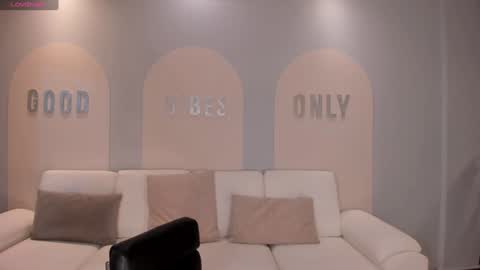 Sunny Rivers online show from 02.06.25