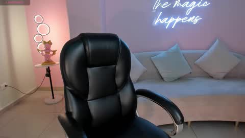 Sunny Rivers online show from 10.05.25