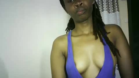 Snapshot of sunshine_g chatting on 02.25.26 Sunshine online show from 02.25.26