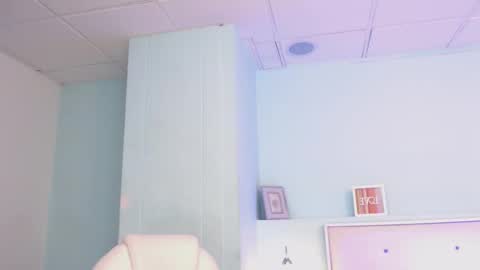 Snapshot of sunshine_gh1 chatting on 03.11.25 Sunshine online show from 03.11.25