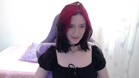 Snapshot of sunshine_girl9 chatting on 04.08.26 sunshine_girl9 online show from 04.08.26