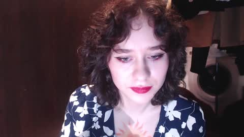 Snapshot of sunshinehella chatting on 12.04.24 Hella online show from 12.04.24