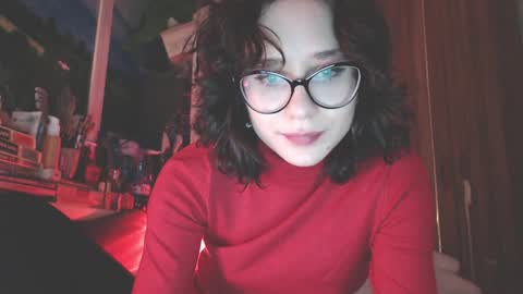 Snapshot of sunshinehella chatting on 12.28.24 Hella online show from 12.28.24