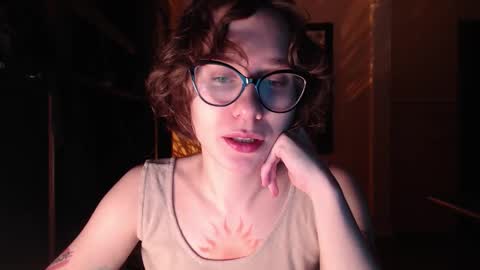 Snapshot of sunshinehella chatting on 02.21.26 Hella online show from 02.21.26