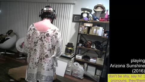 Snapshot of sunshinestreak chatting on 01.17.25 im not actually a man my pronouns are theythem online show from 01.17.25