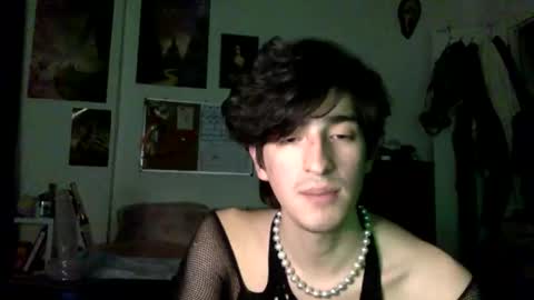 Snapshot of super_bttm chatting on 12.16.25 super_bttm online show from 12.16.25