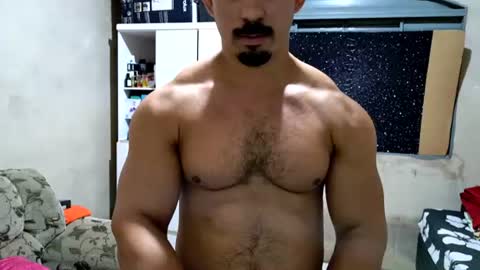 Snapshot of superbigmr chatting on 06.19.26 james online show from 06.19.26