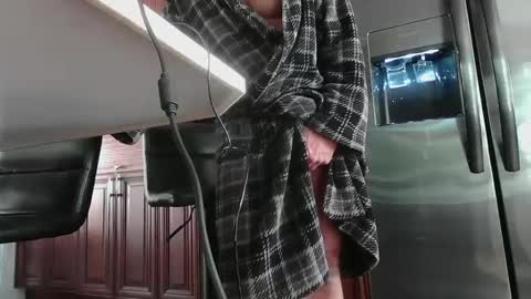 Snapshot of supercap69 chatting on 09.19.25 Francisco666 online show from 09.19.25